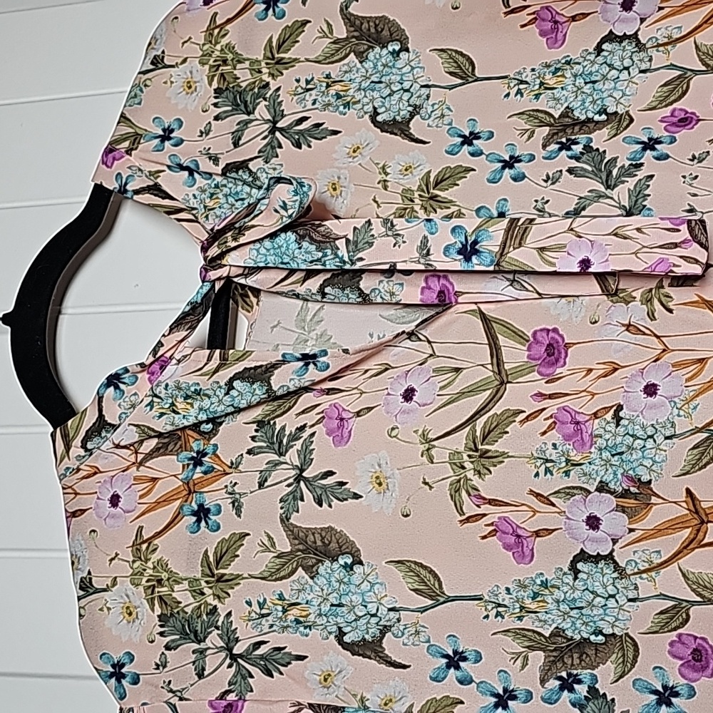 NY&CO XL Sweet Pea collection floral blouse - Picture 9 of 11